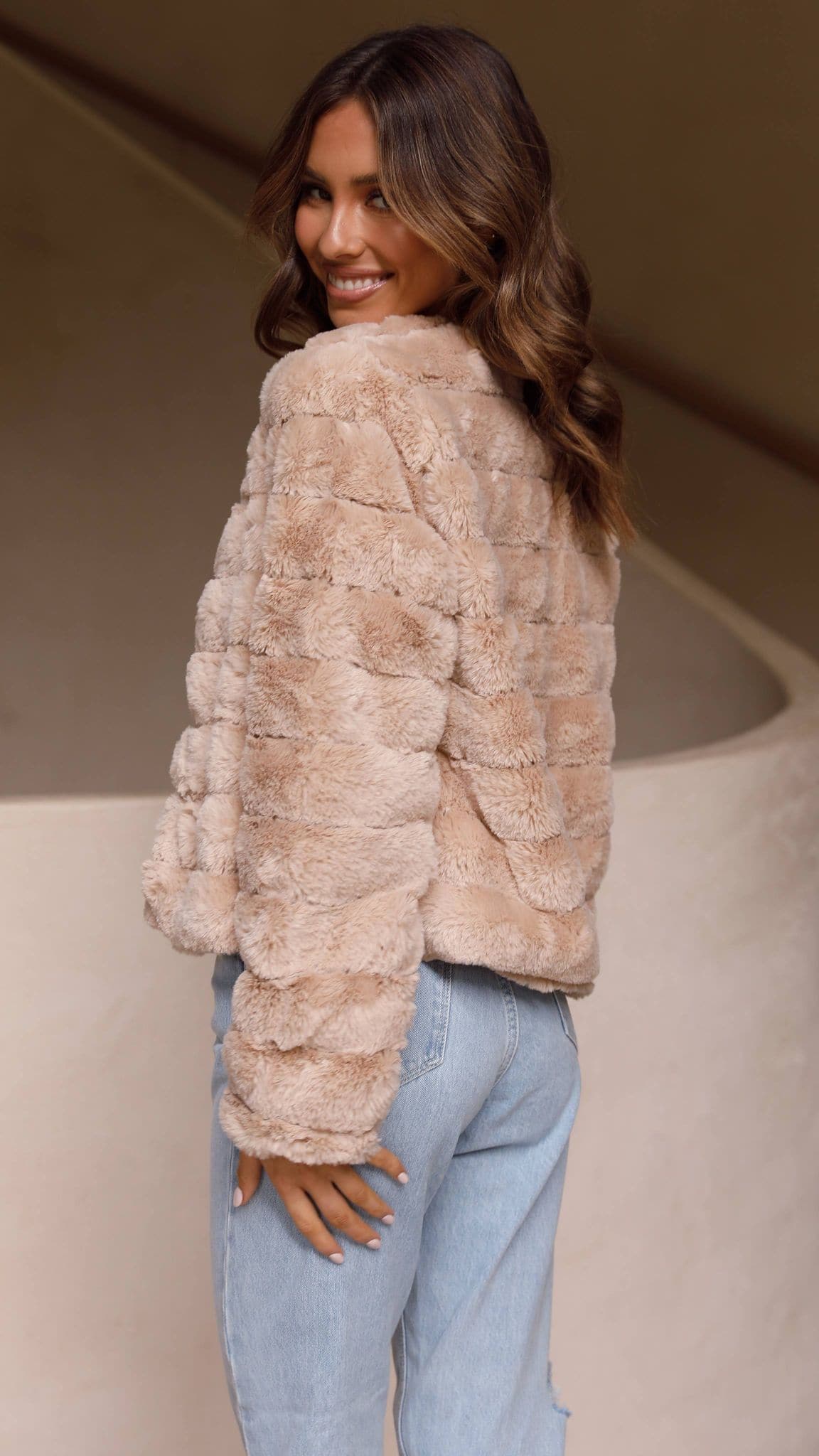 Women's Cropped Faux Fur Jacket – Sutton James Sutton James