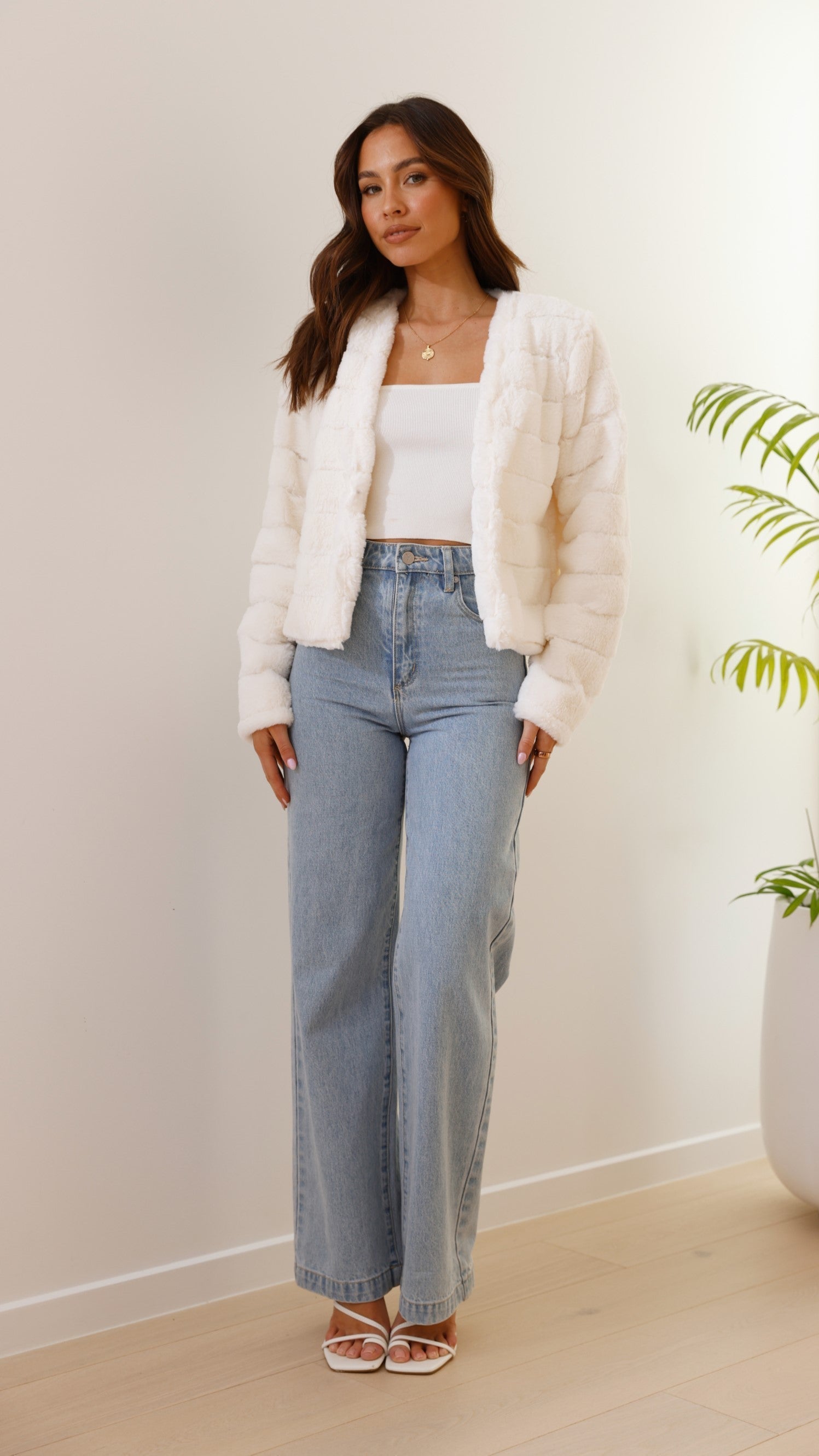 Women's Cropped Faux Fur Jacket – Sutton James Sutton James