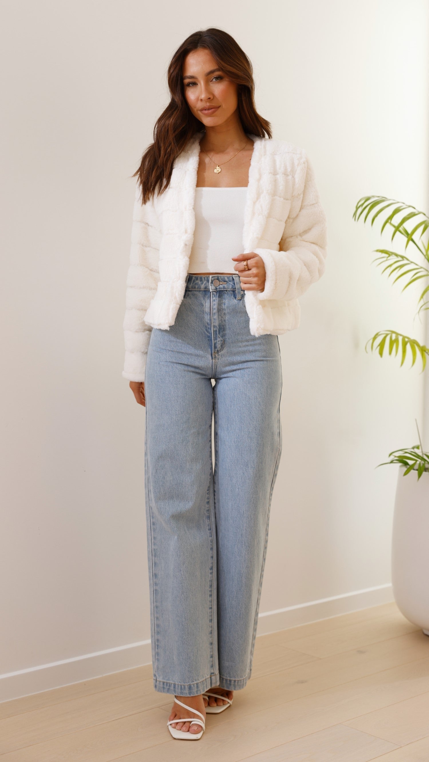 Women's Cropped Faux Fur Jacket – Sutton James Sutton James