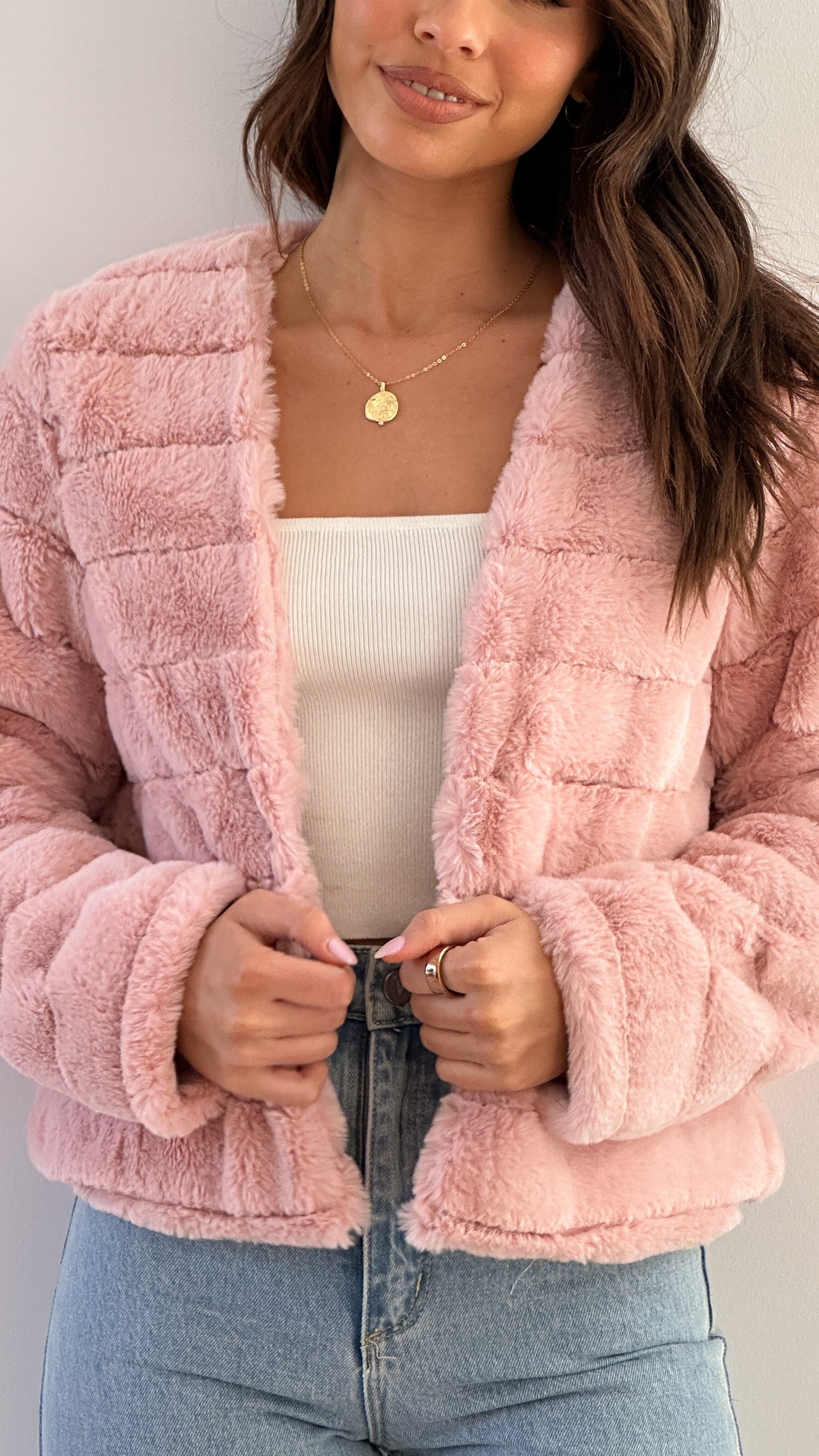 Women's Cropped Faux Fur Jacket – Sutton James Sutton James
