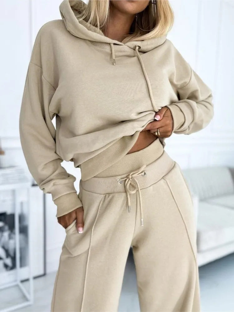 Women’s Lounge Set – Soft Knit – Relaxed Fit – Hoodie and Drawstring Trousers Sutton James