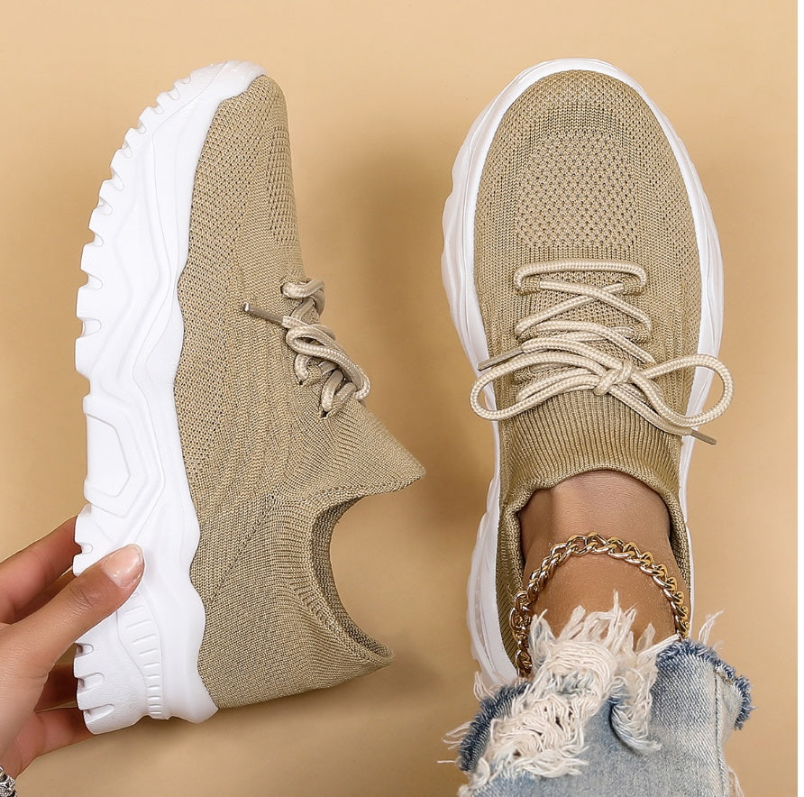 Orthopedic trainers / shoes  for women | Comfortable shoes with extra support for the feet Sutton James