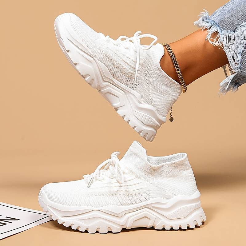 Orthopedic trainers / shoes  for women | Comfortable shoes with extra support for the feet Sutton James