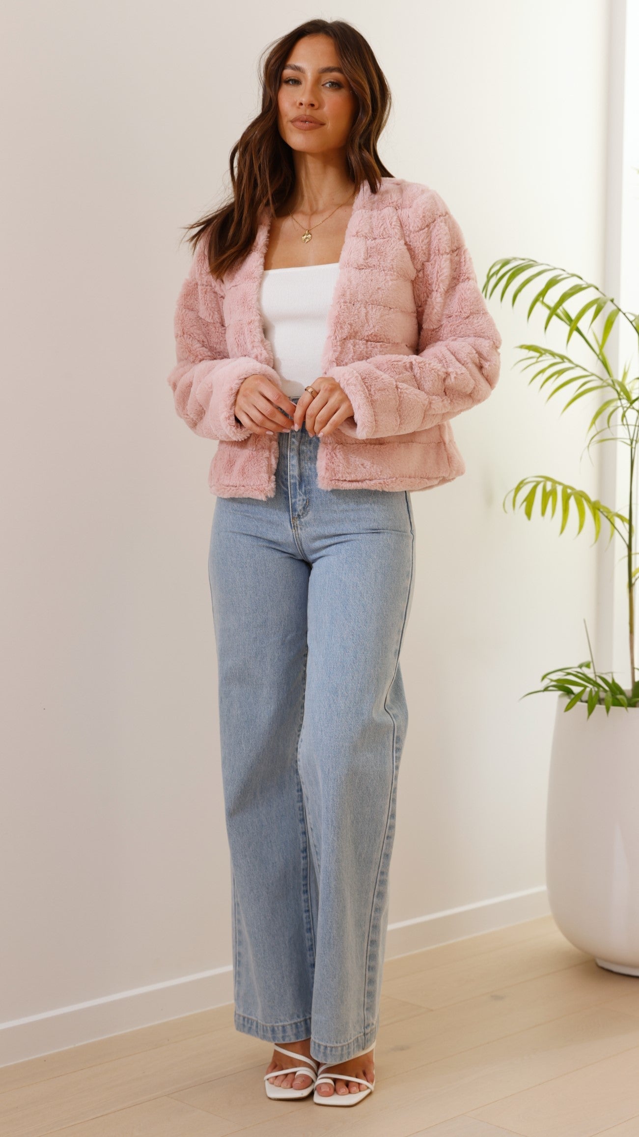 Women's Cropped Faux Fur Jacket – Sutton James Sutton James
